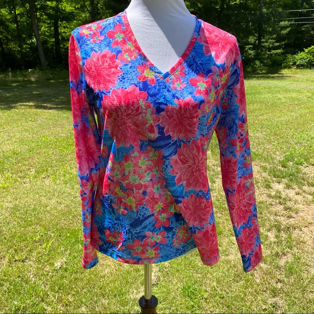 REEL LEGENDS TOP LONG SLEEVE V-NECK PINK BLUE FLORAL SIZE PM PETITE UV PROTECT